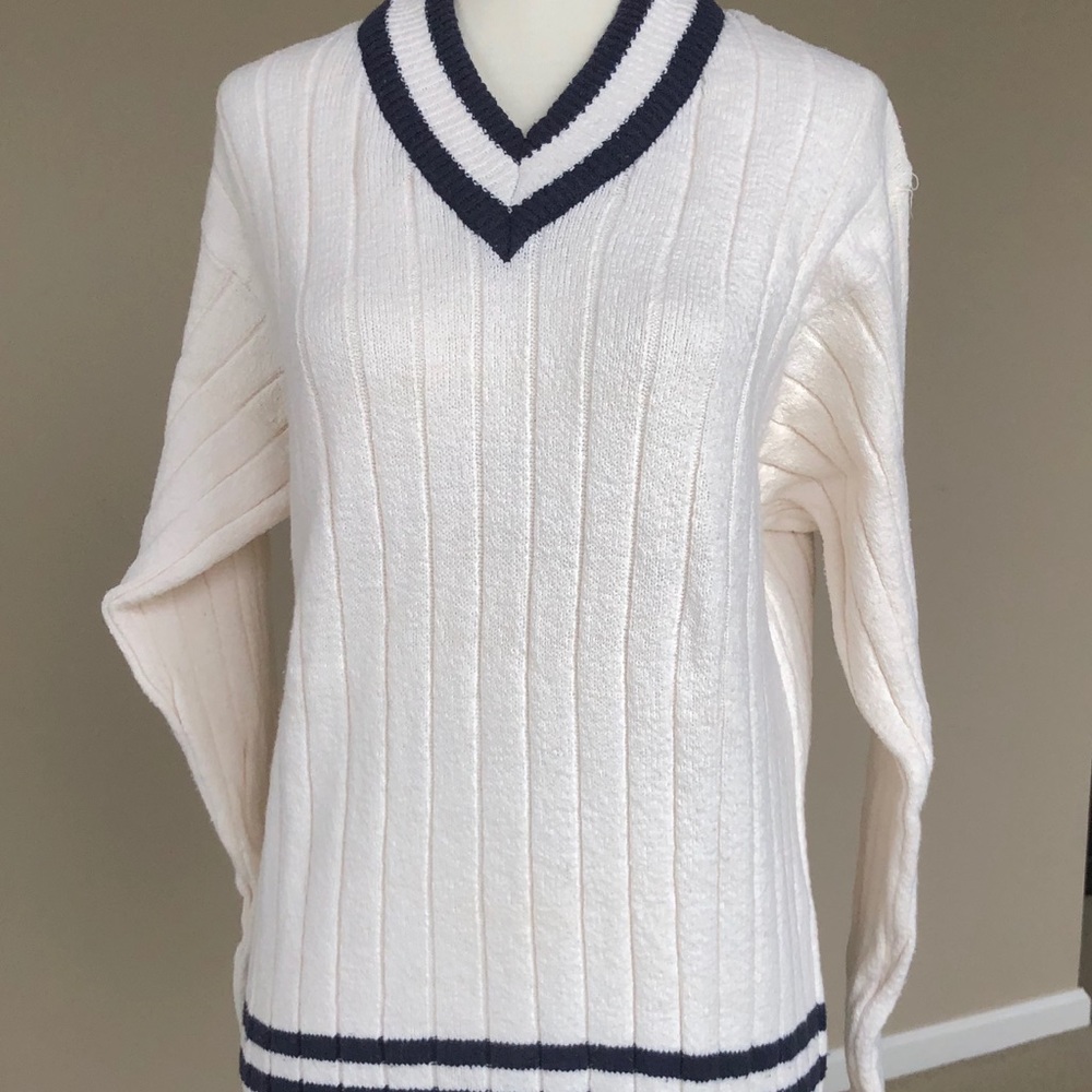 Gap Varsity V-Neck Cropped Sweater